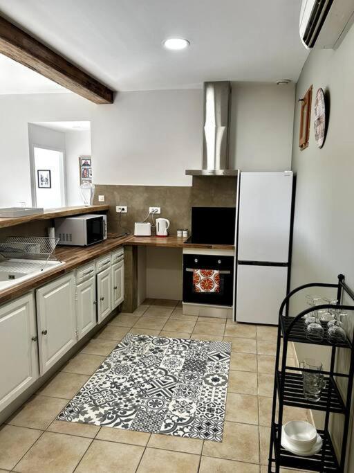 Superbe Appartement Dans Un Mas Nîmes Kültér fotó